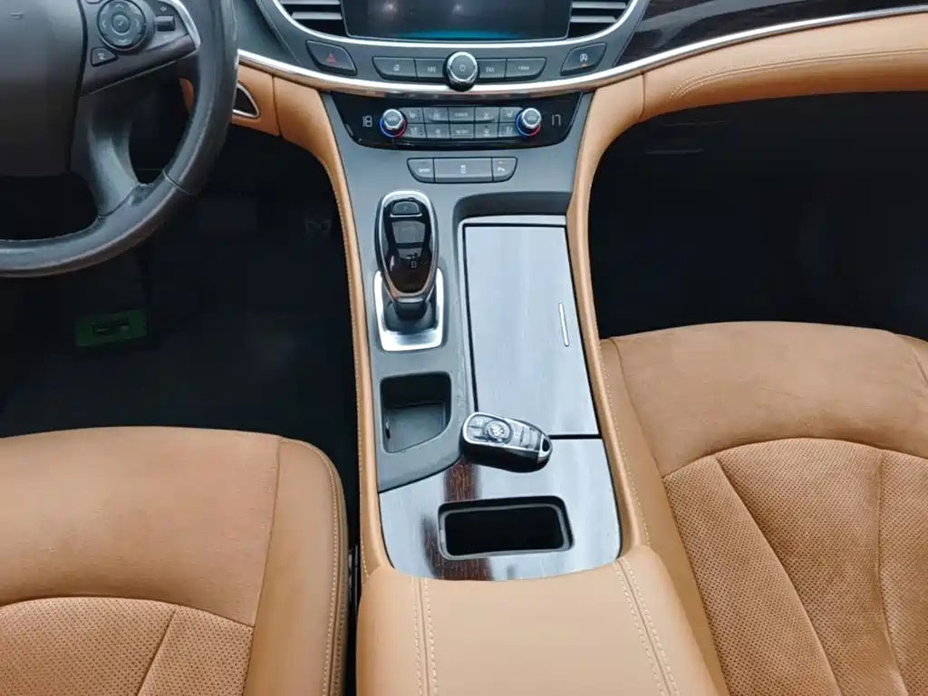 Buick LaCrosse — миниатюра 14