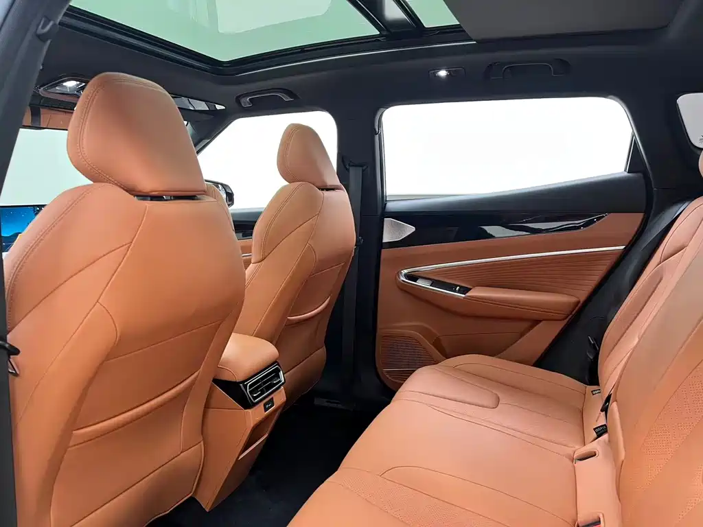 Geely Boyue — миниатюра 19