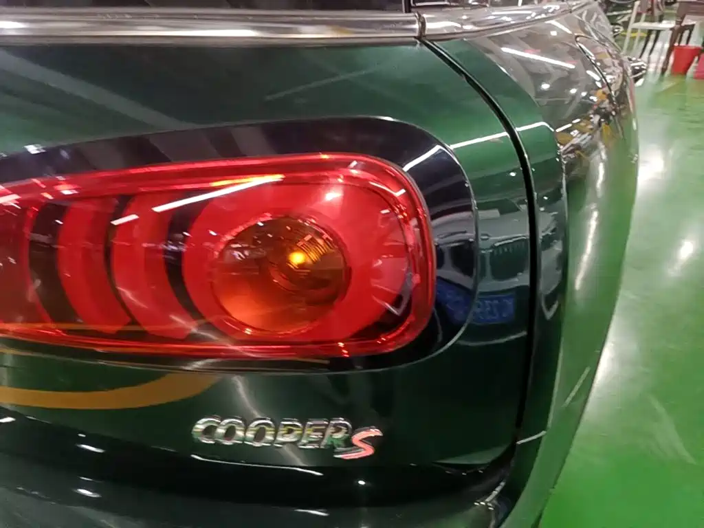 MINI Mini Clubman — миниатюра 8