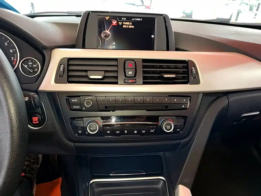 BMW 3 Series — миниатюра 13