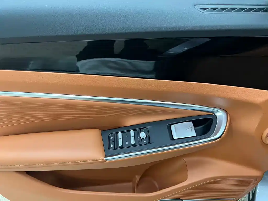 Geely Boyue — миниатюра 17