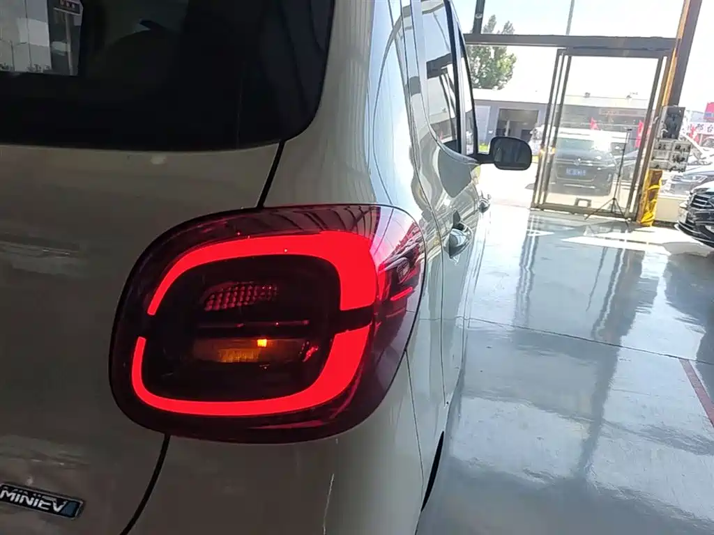 Wuling Mini EV MINIEV 2025