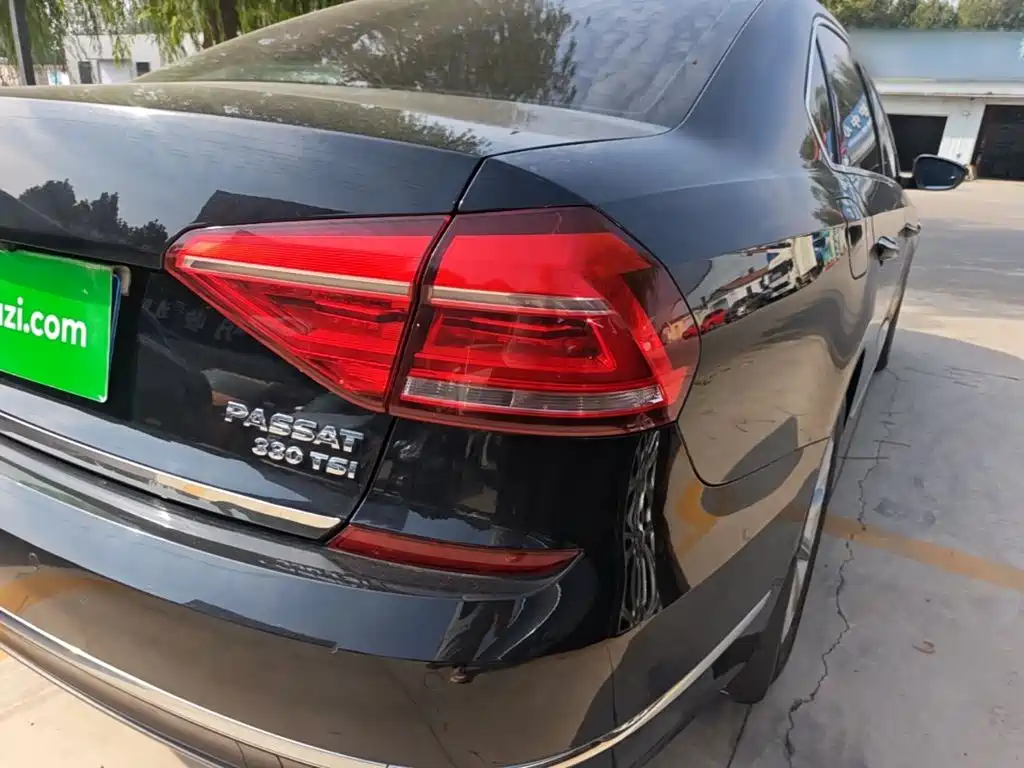 Volkswagen Passat — миниатюра 8