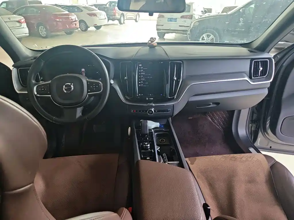 Volvo XC60 — миниатюра 10
