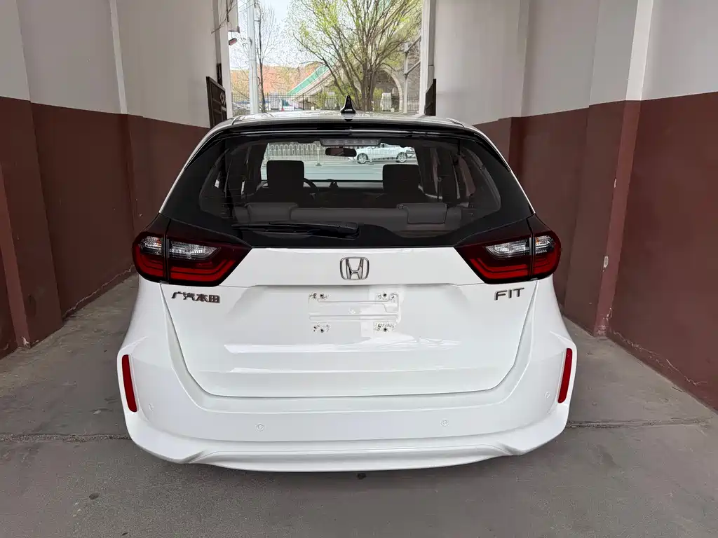 Honda Fit - фото 5