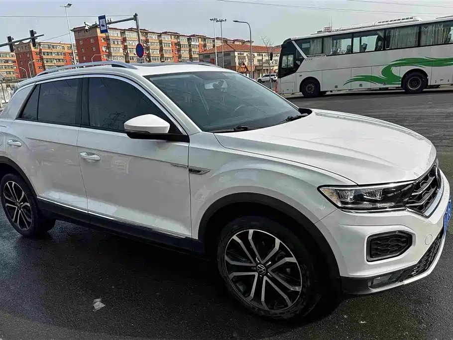 Volkswagen T-Roc — миниатюра 3