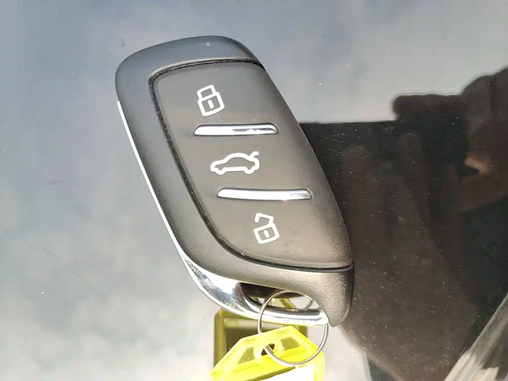 Roewe M7 DMH — миниатюра 9