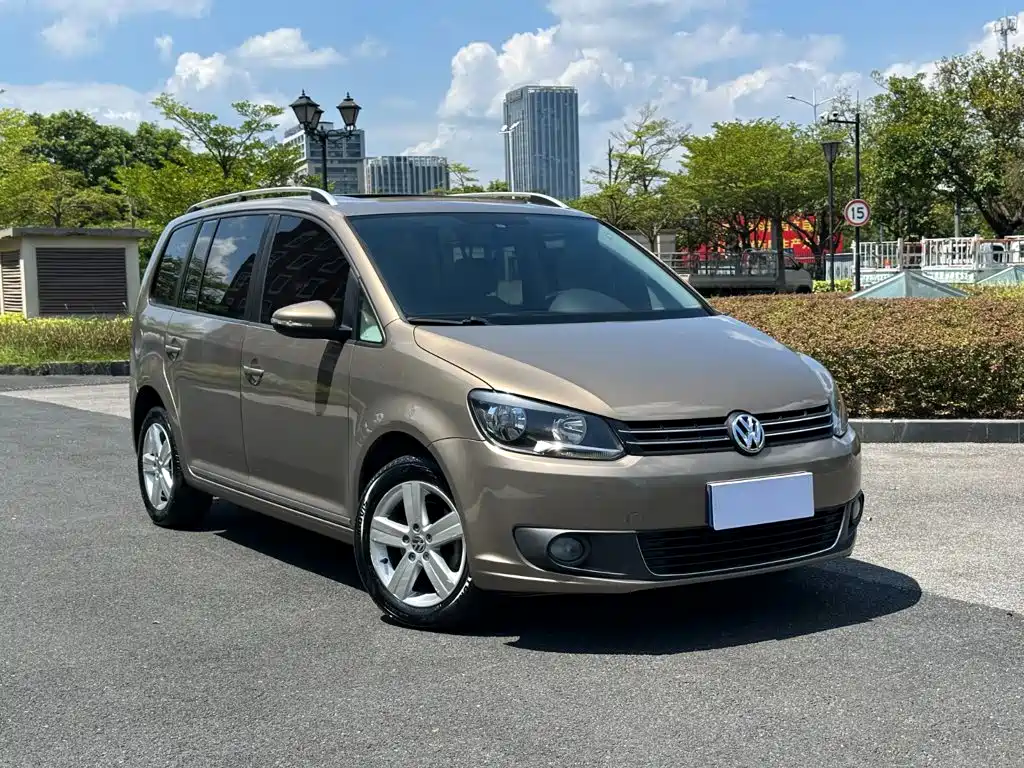 Volkswagen Touran — миниатюра 3