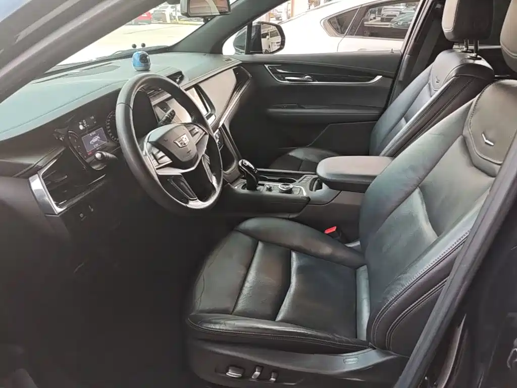 Cadillac XT5 — миниатюра 15