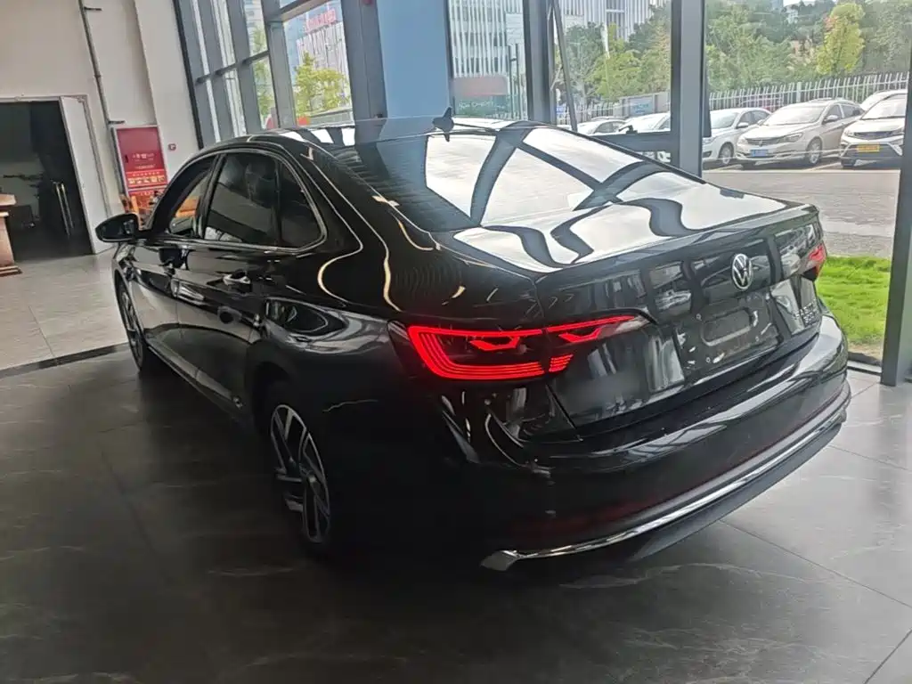 Volkswagen Sagitar — миниатюра 5