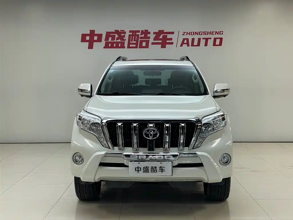 Toyota Land Cruiser Prado 2016 2.7L AT Standard