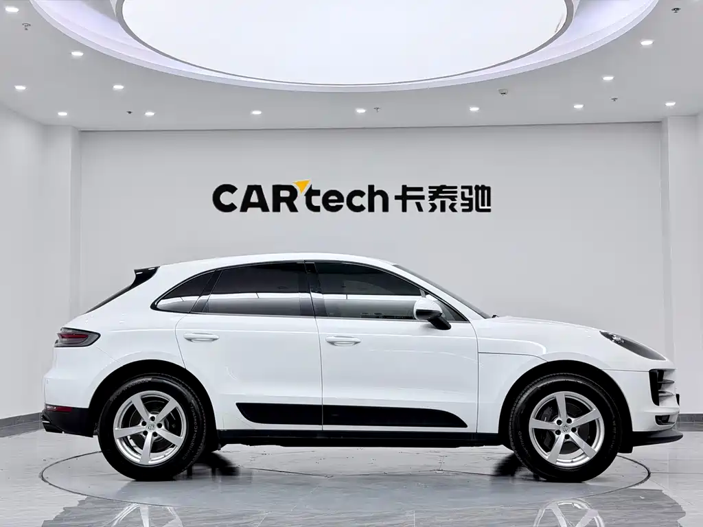 Porsche Macan — миниатюра 5