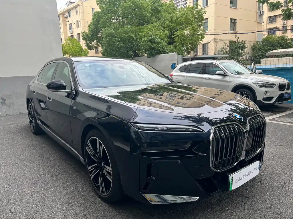 BMW i7 2023 eDrive50L Premium M Sport