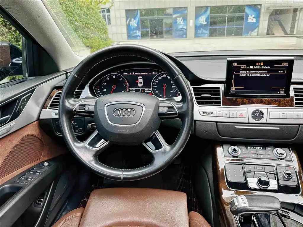 Audi A8 — миниатюра 17