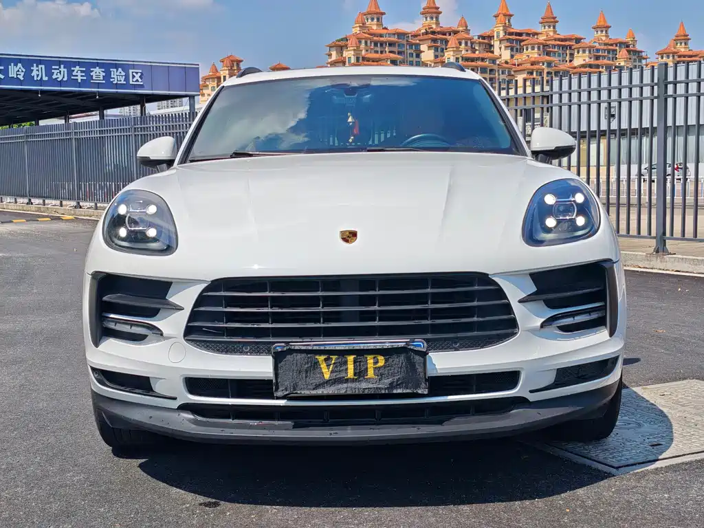 Porsche Macan — миниатюра 2