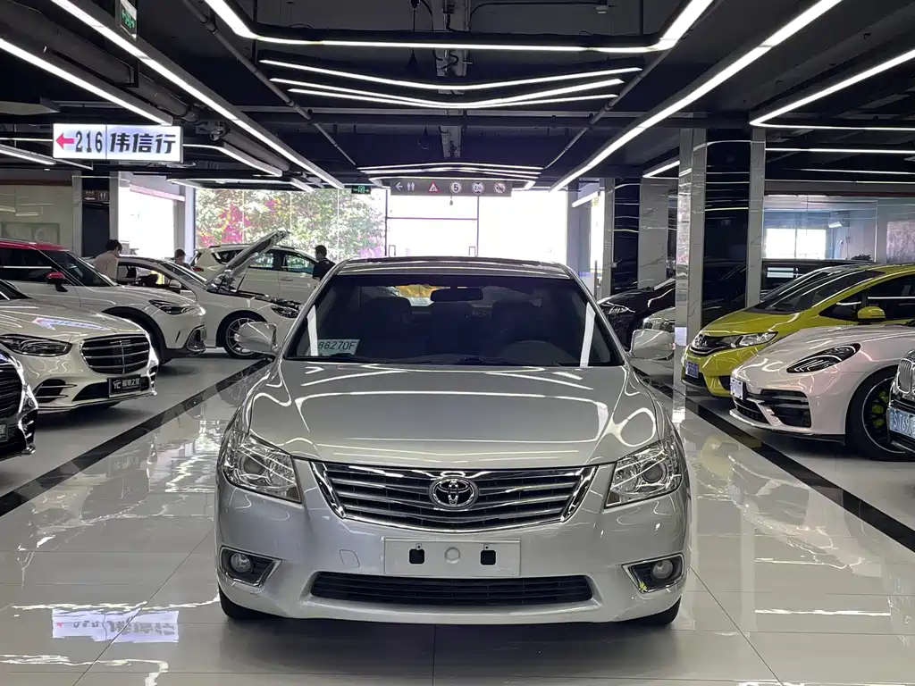 Toyota Camry — миниатюра 2