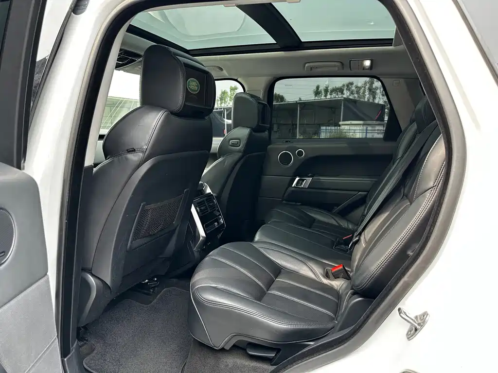 Land Rover Sport — миниатюра 6