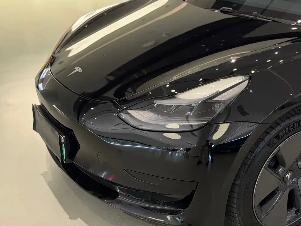 Tesla Model 3 — миниатюра 8