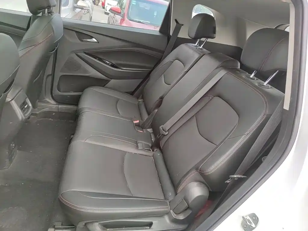 Chevrolet Volando — миниатюра 17