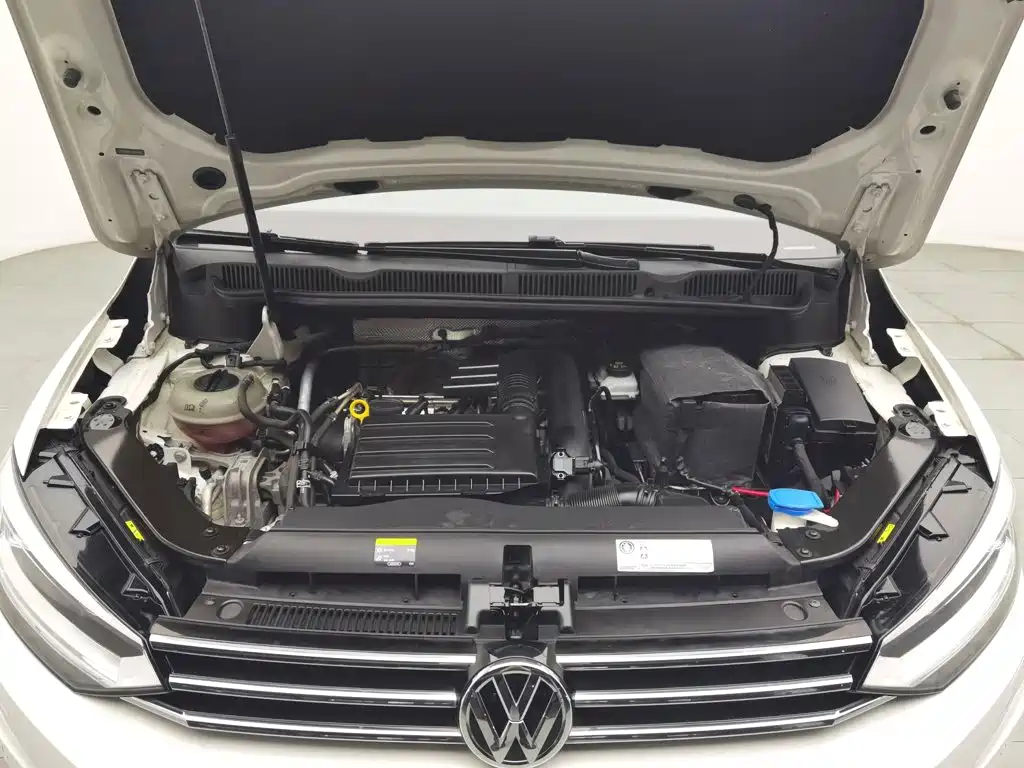 Volkswagen Touran — миниатюра 6