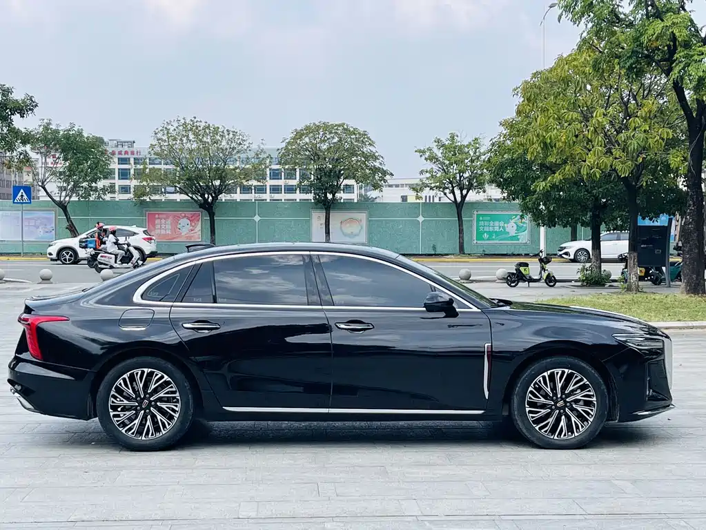 Hongqi Hongqi H5 — миниатюра 17