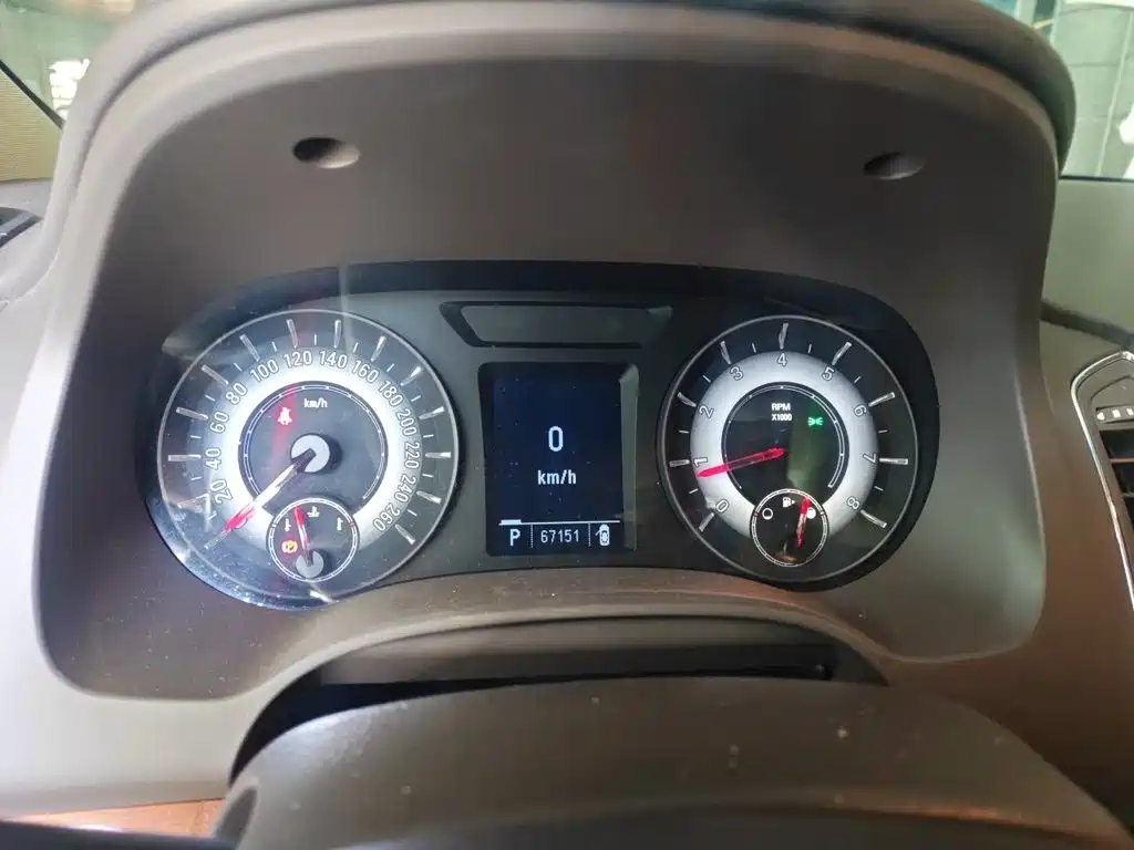 Roewe 950 — миниатюра 4