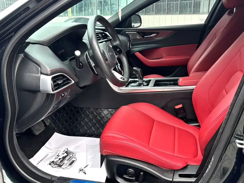 Jaguar XEL — миниатюра 5