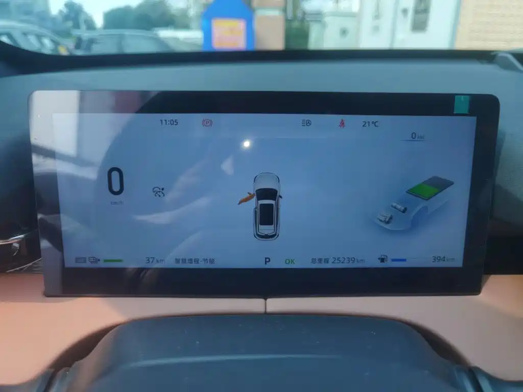 Changan UNI-Z New Energy — миниатюра 7