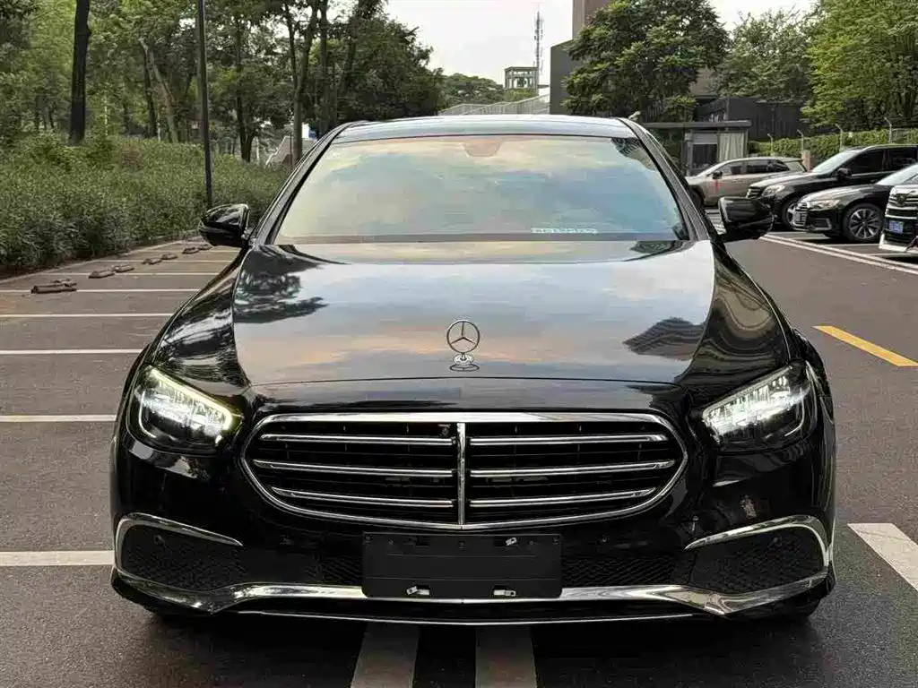 Mercedes-Benz E-Class — миниатюра 3