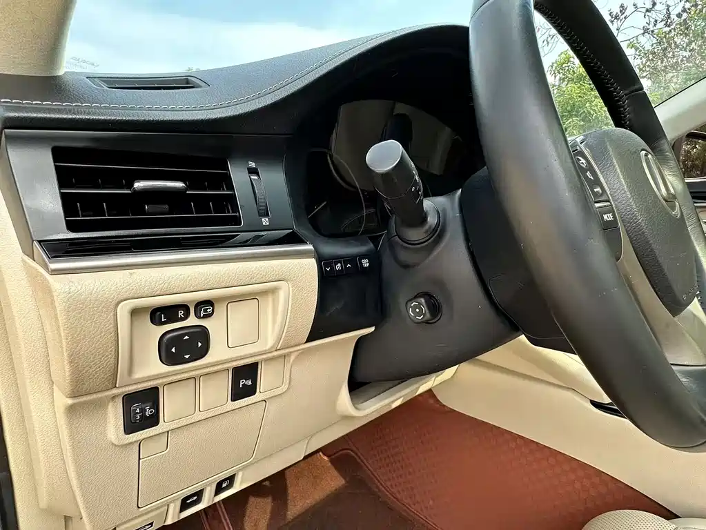 Lexus ES — миниатюра 16