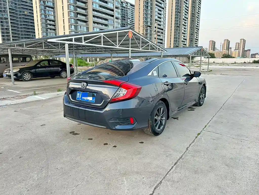 Honda Civic 2019 220TURBO CVT V