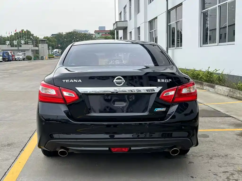 Nissan Teana — миниатюра 4