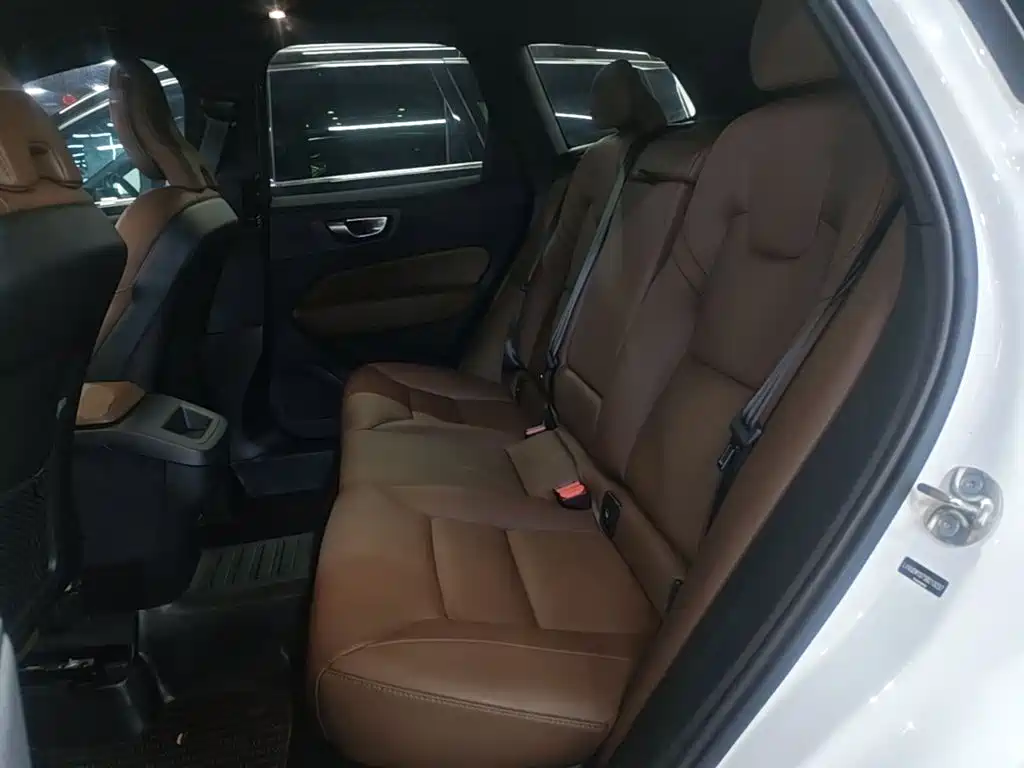 Volvo XC60 — миниатюра 17