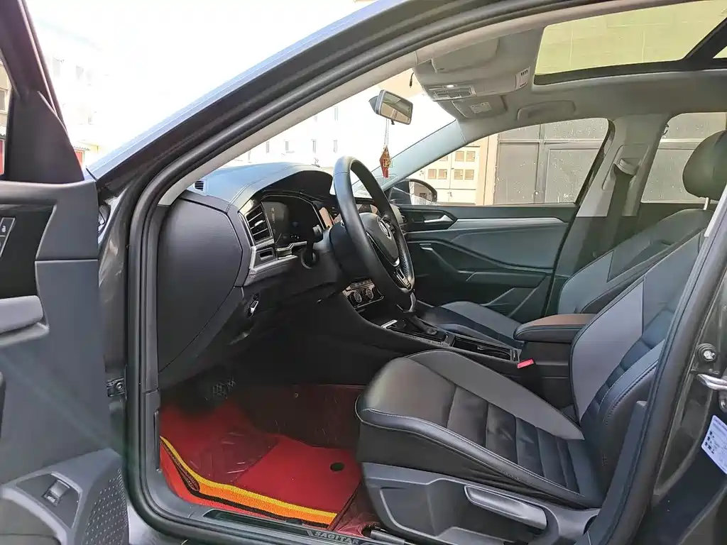 Volkswagen Sagitar — миниатюра 6