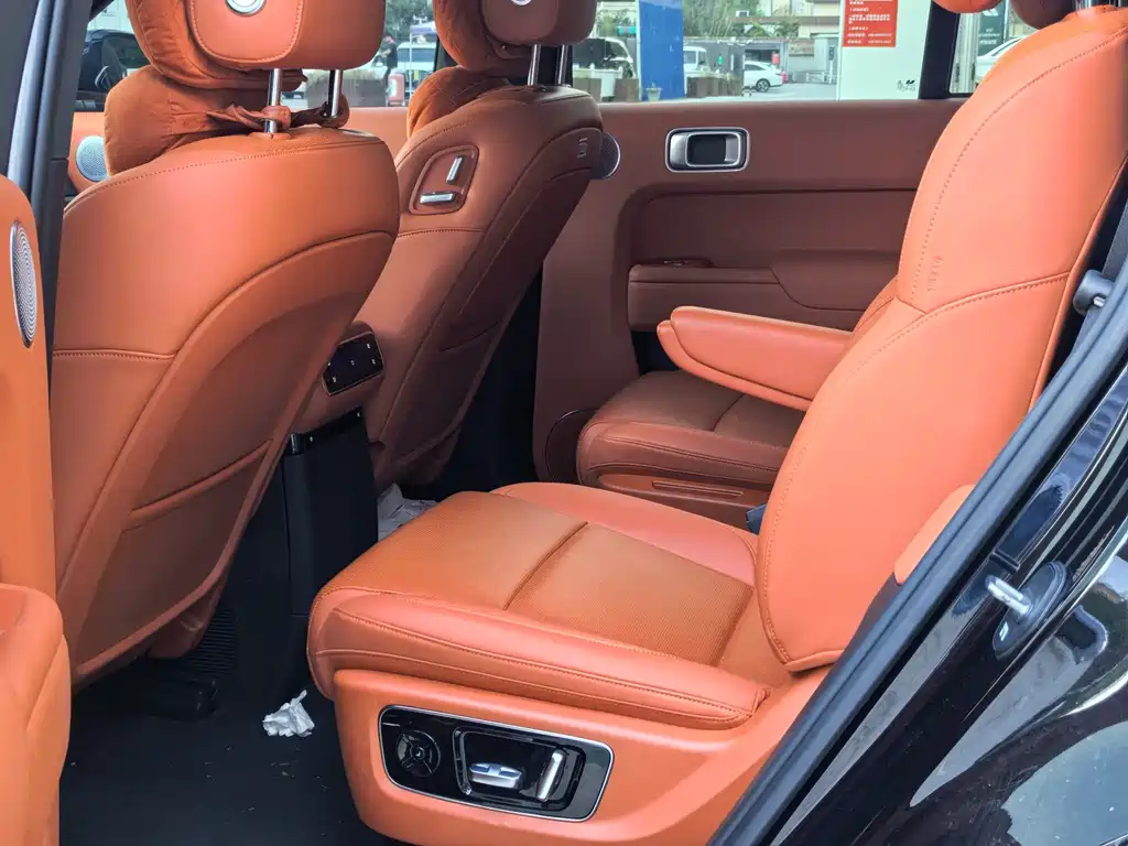 Li Auto Li L8 — миниатюра 5