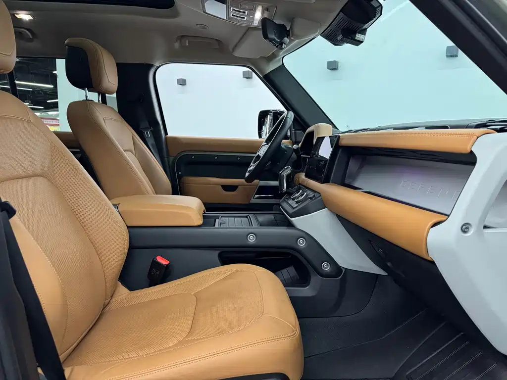 Land Rover Defender — миниатюра 10