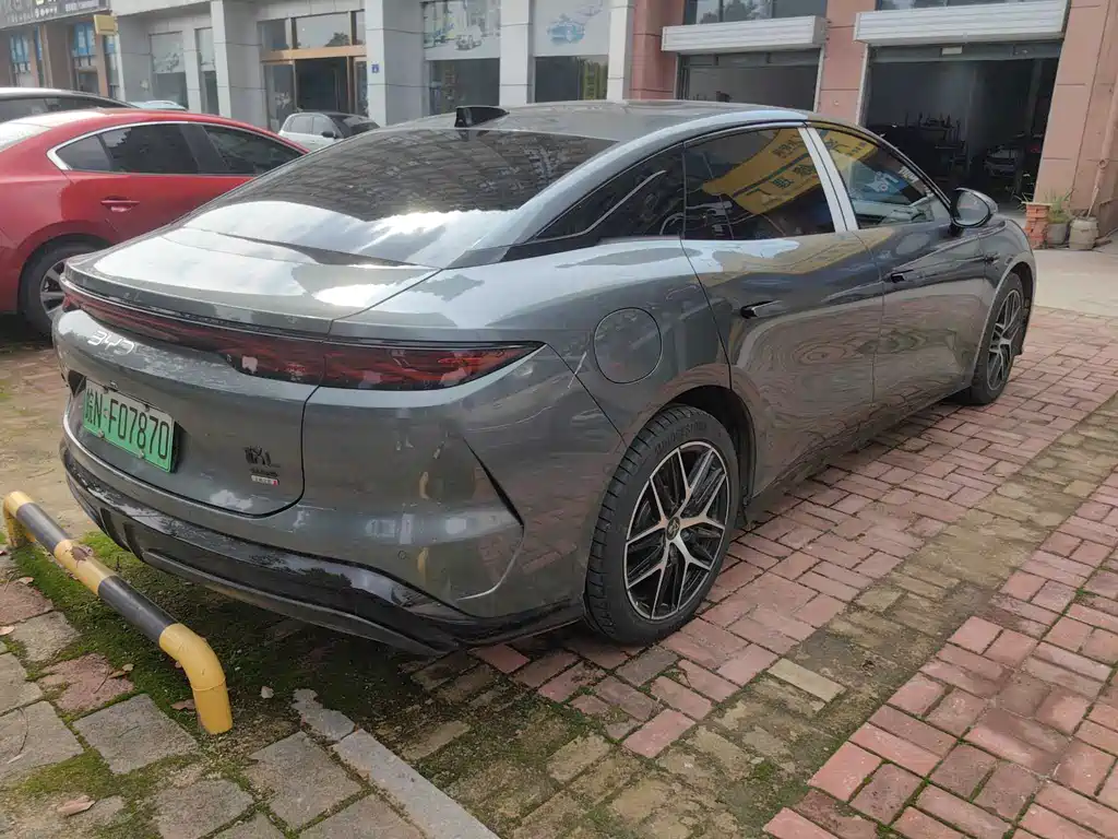 BYD Han L 2025 DM-p Flagship