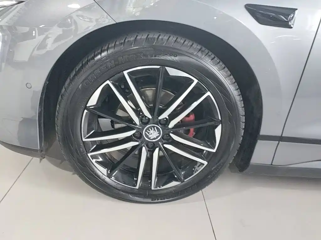 BYD Qin L — миниатюра 23