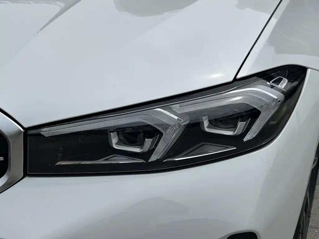 BMW 3 Series — миниатюра 9
