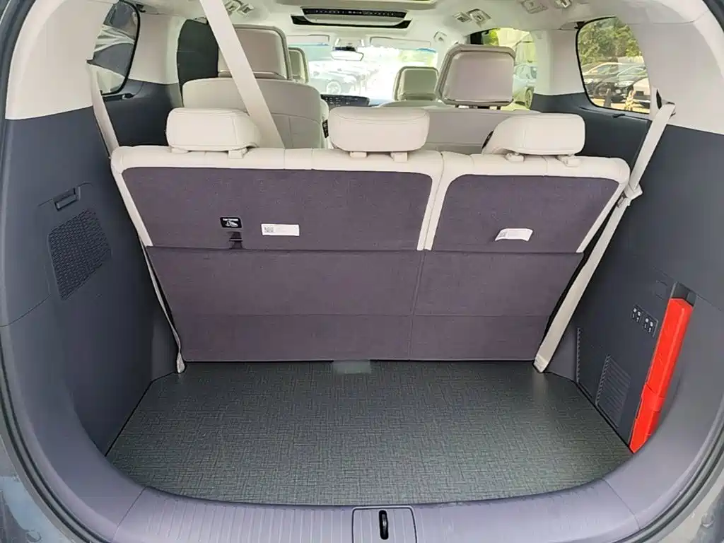 Buick GL8 Hybrid — миниатюра 15
