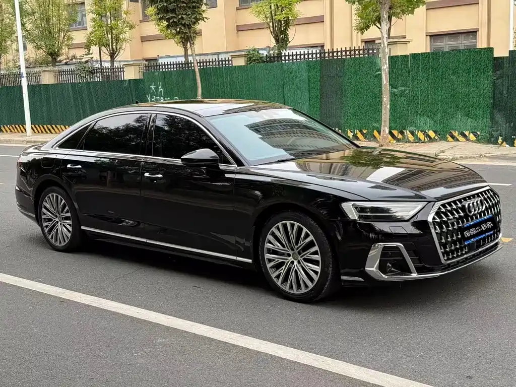 Audi A8 — миниатюра 3