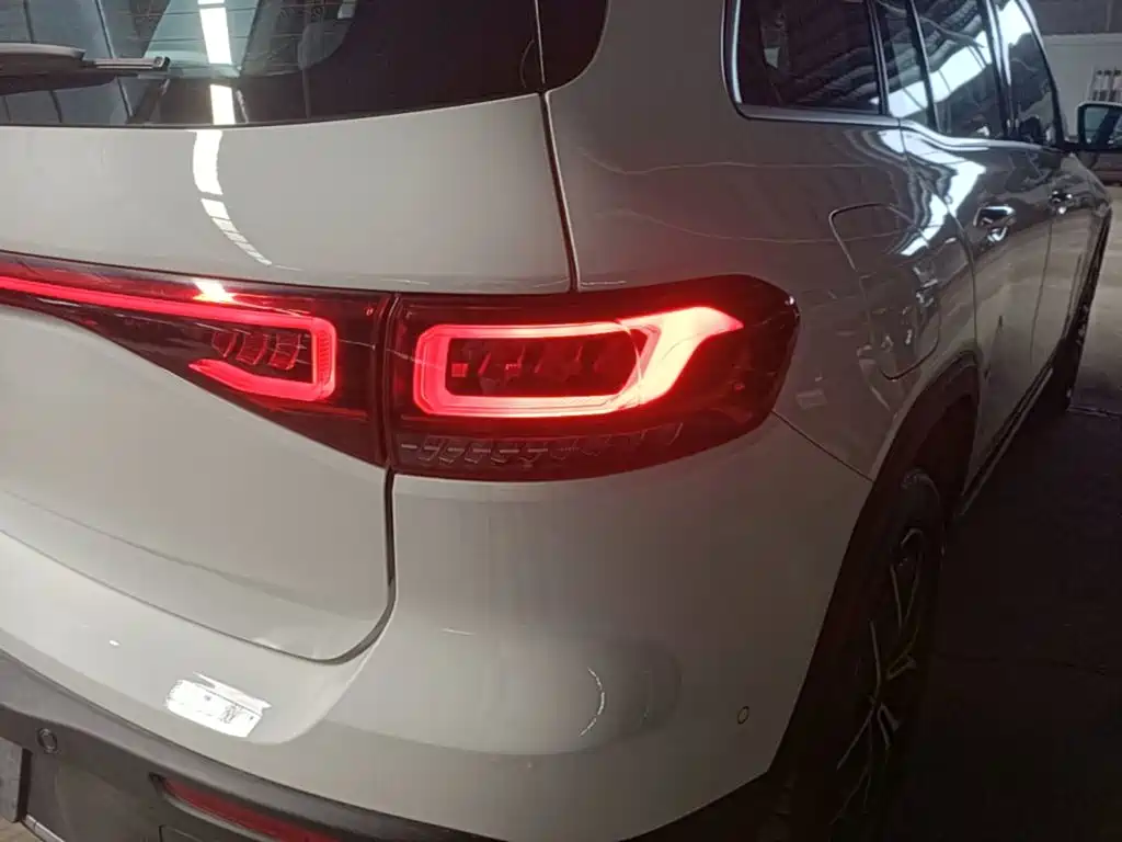 Mercedes-Benz EQB — миниатюра 8