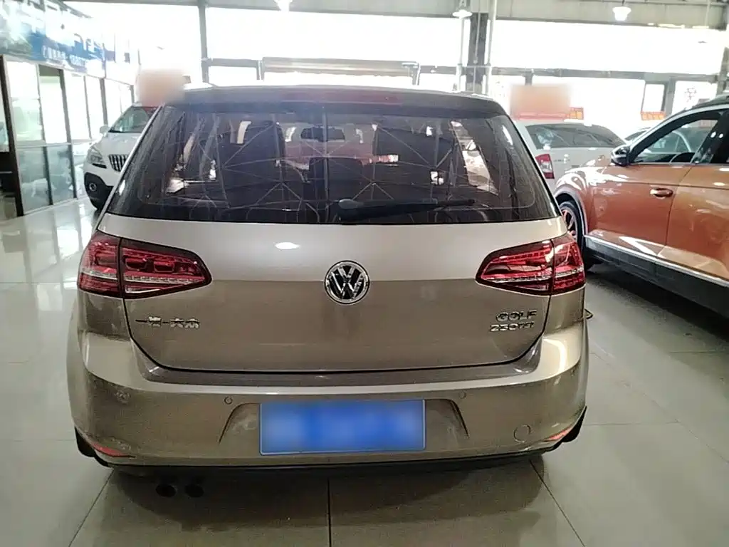 Volkswagen Golf — миниатюра 6