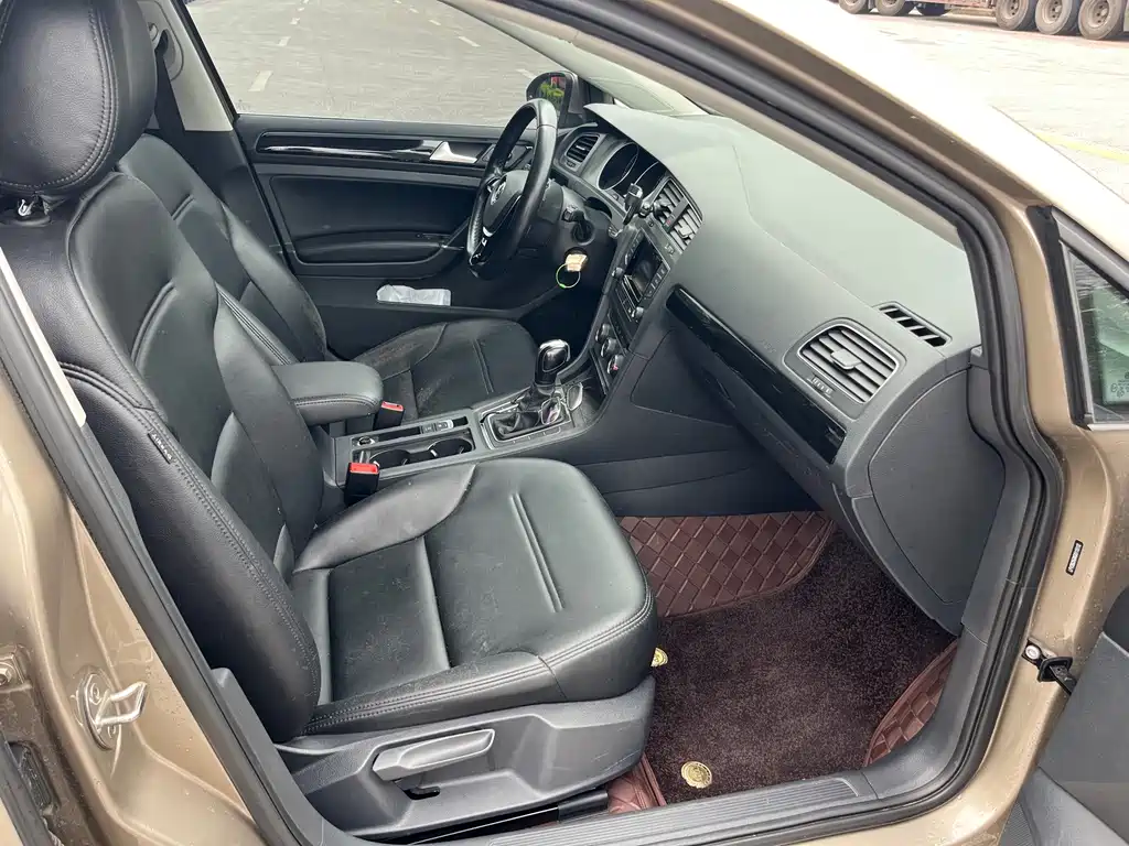 Volkswagen Golf — миниатюра 8