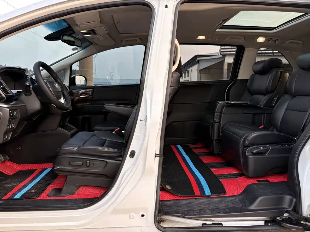 Honda Elysion — миниатюра 8