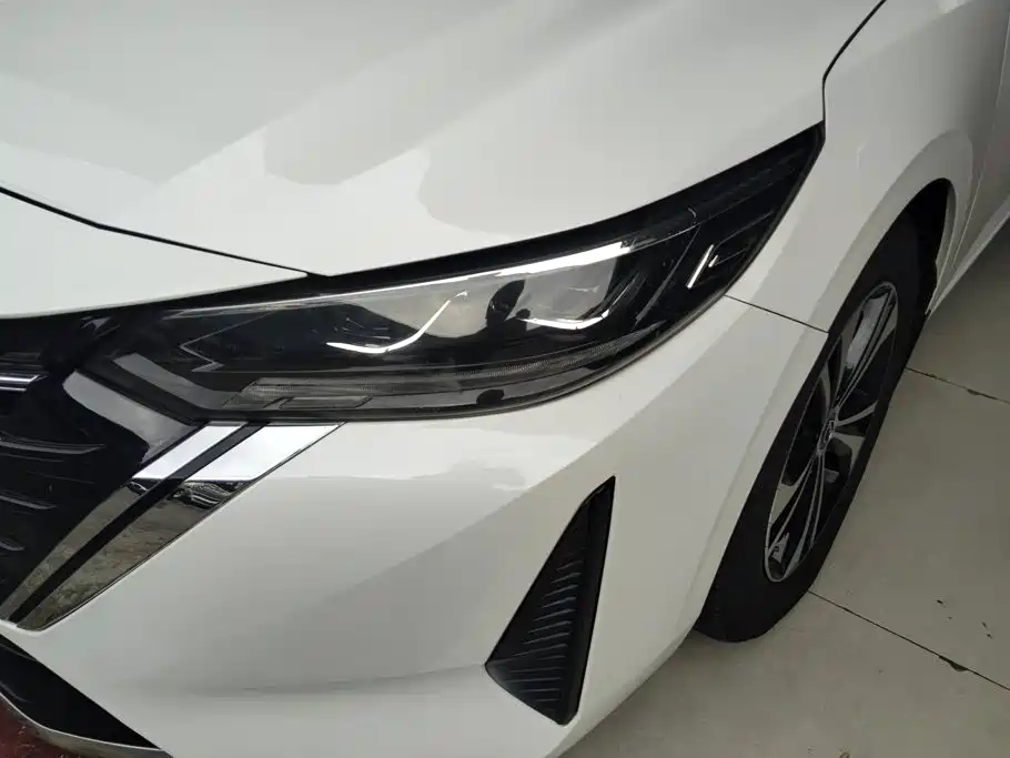 Nissan Sylphy — миниатюра 5