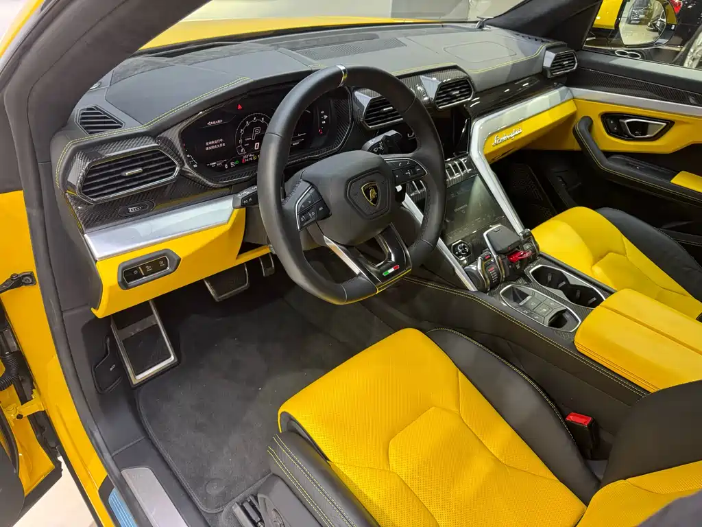 Lamborghini Urus 2021 4.0T V8