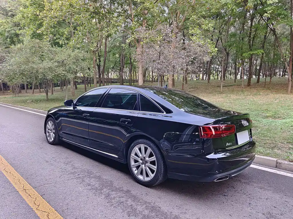 Audi A6L — миниатюра 4