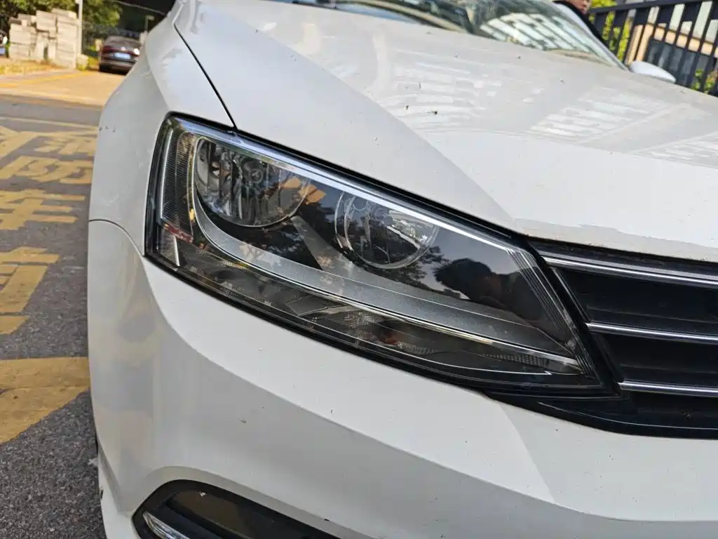 Volkswagen Sagitar — миниатюра 7