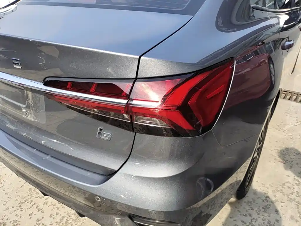 Roewe i5 — миниатюра 8